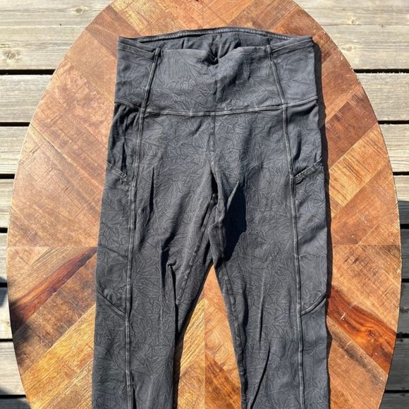 lululemon Fast and Free Crop 19" - Size 6 - Never Worn - Picture 1 of 5